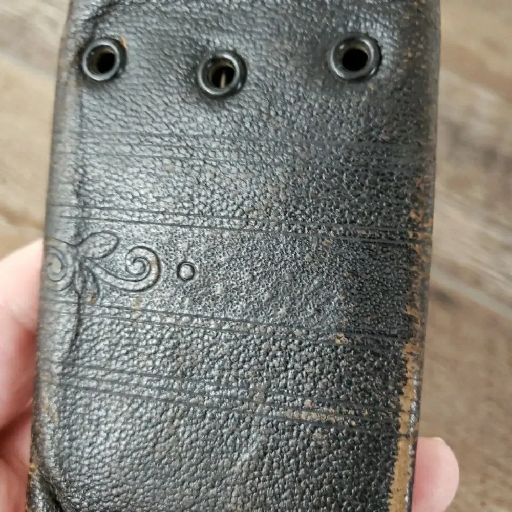 Vintage Leather Zipper Spring Temper Hook Key Card Holder Antique VTG